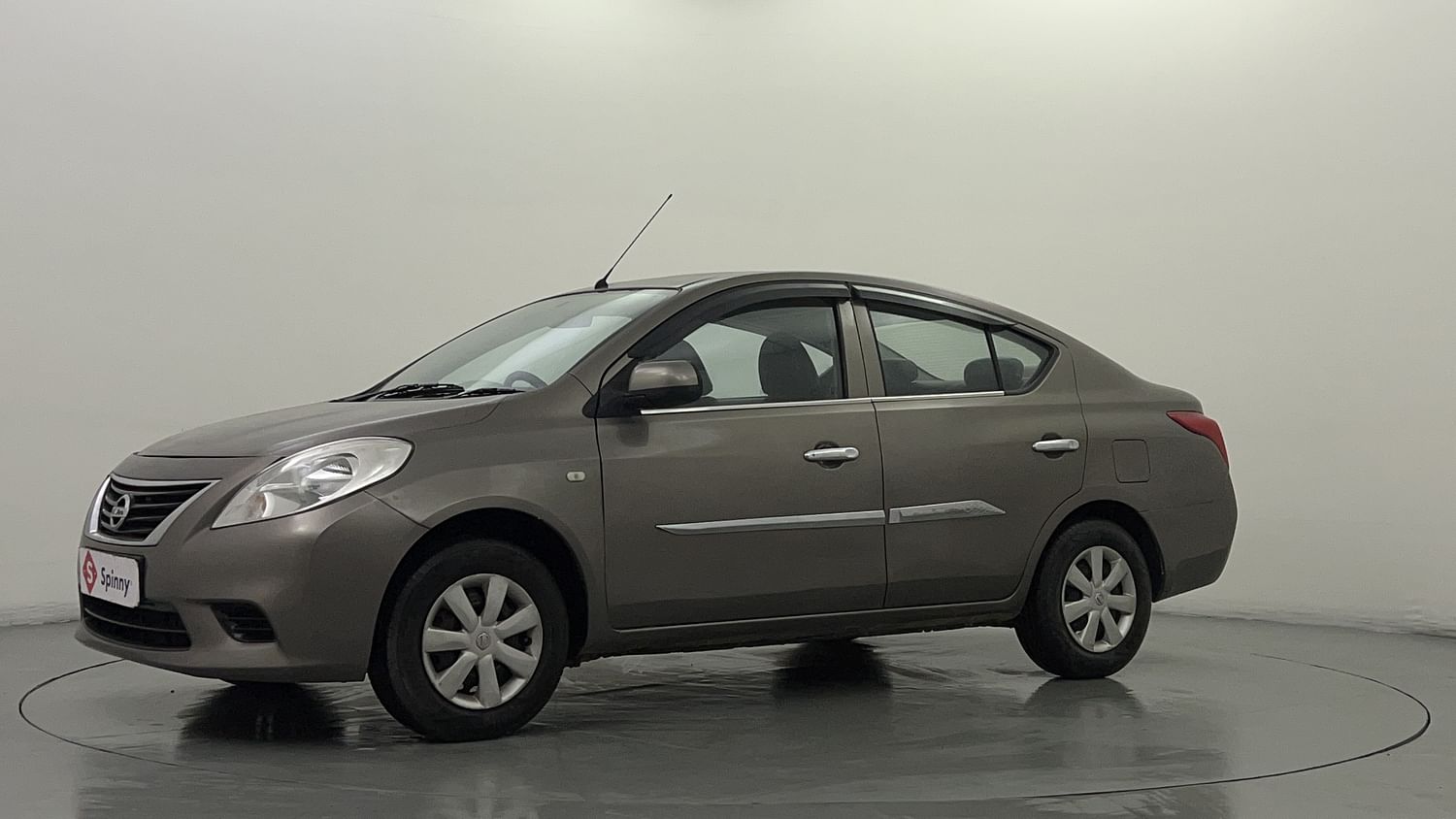 LEFT FRONT CORNER VIEW