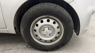 Used 2011 Hyundai i10 [2010-2016] Era Petrol Petrol Manual tyres RIGHT FRONT TYRE RIM VIEW