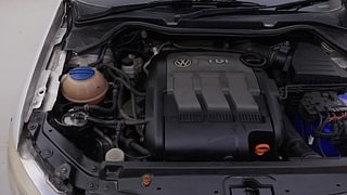 Used 2014 Volkswagen Polo [2010-2014] Comfortline 1.2 (D) Diesel Manual engine ENGINE RIGHT SIDE VIEW