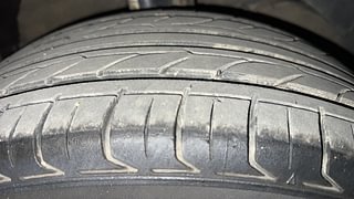 Used 2018 Maruti Suzuki Baleno [2015-2019] Zeta Petrol Petrol Manual tyres RIGHT FRONT TYRE TREAD VIEW