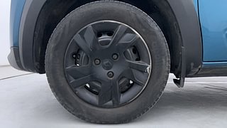 Used 2021 renault Kwid 1.0 RXT Opt Petrol Manual tyres LEFT FRONT TYRE RIM VIEW