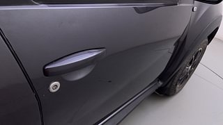 Used 2019 Renault Duster [2015-2019] 85 PS RXS MT Diesel Manual dents MINOR DENT