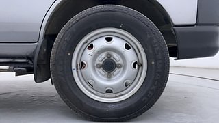 Used 2021 Maruti Suzuki Eeco AC 5 STR Petrol Manual tyres RIGHT FRONT TYRE RIM VIEW