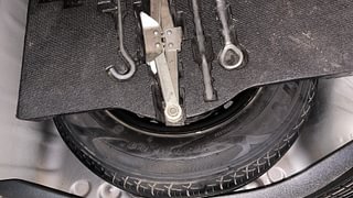 Used 2017 honda Jazz V CVT Petrol Automatic tyres SPARE TYRE VIEW