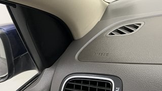 Used 2013 volkswagen Vento 1.6L Highline Petrol Petrol Manual top_features Airbags