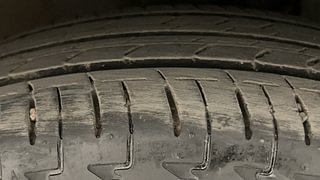 Used 2022 Maruti Suzuki Ignis Zeta AMT Petrol Petrol Automatic tyres RIGHT FRONT TYRE TREAD VIEW