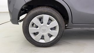 Used 2018 Maruti Suzuki Alto K10 [2014-2019] VXI AMT (O) Petrol Automatic tyres RIGHT REAR TYRE RIM VIEW