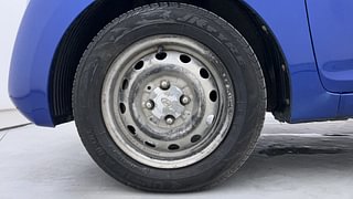 Used 2017 Hyundai Eon [2011-2018] Era + Petrol Manual tyres LEFT FRONT TYRE RIM VIEW