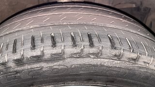 Used 2021 Honda City ZX CVT Petrol Automatic tyres RIGHT FRONT TYRE TREAD VIEW