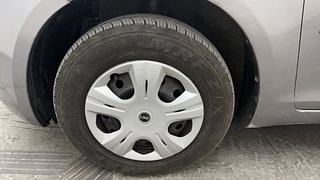 Used 2012 Maruti Suzuki Swift [2011-2017] VDi Diesel Manual tyres LEFT FRONT TYRE RIM VIEW