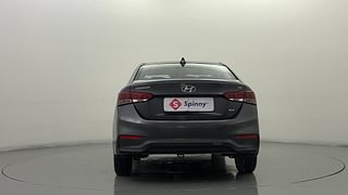 Used 2019 Hyundai Verna [2017-2020] 1.6 VTVT SX (O) Petrol Manual exterior BACK VIEW