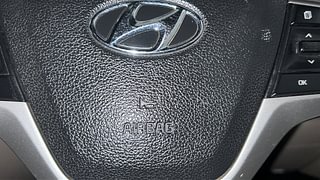 Used 2019 Hyundai Verna [2017-2020] 1.6 VTVT SX (O) Petrol Manual top_features Airbags