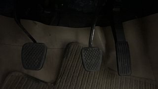 Used 2022 Honda Amaze 1.2 VX i-VTEC Petrol Manual interior PEDALS VIEW