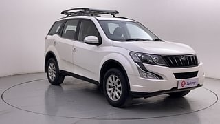 Used 2015 Mahindra XUV500 [2015-2018] W10 Diesel Manual exterior RIGHT FRONT CORNER VIEW