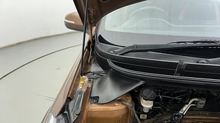 Used 2016 Hyundai i20 Active [2015-2020] 1.2 SX Petrol Manual engine ENGINE RIGHT SIDE HINGE & APRON VIEW