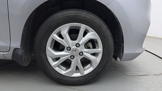 Used 2021 honda Amaze 1.2 VX CVT i-VTEC Petrol Automatic tyres RIGHT FRONT TYRE RIM VIEW