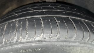 Used 2023 Hyundai New i20 Asta (O) 1.2 MT Petrol Manual tyres RIGHT FRONT TYRE TREAD VIEW