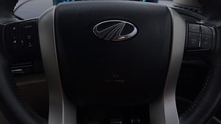 Used 2015 Mahindra XUV500 [2015-2018] W10 Diesel Manual top_features Airbags