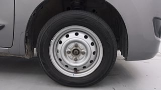 Used 2017 Maruti Suzuki Wagon R 1.0 [2013-2019] LXi CNG Petrol+cng Manual tyres RIGHT FRONT TYRE RIM VIEW