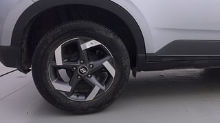 Used 2021 Hyundai Venue [2019-2022] SX 1.0  Turbo iMT Petrol Manual tyres RIGHT REAR TYRE RIM VIEW
