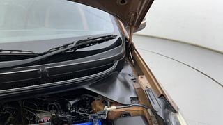 Used 2016 Hyundai i20 Active [2015-2020] 1.2 SX Petrol Manual engine ENGINE LEFT SIDE HINGE & APRON VIEW