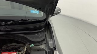 Used 2019 Hyundai Verna [2017-2020] 1.6 VTVT SX (O) Petrol Manual engine ENGINE LEFT SIDE HINGE & APRON VIEW