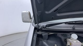 Used 2021 Maruti Suzuki Eeco AC 5 STR Petrol Manual engine ENGINE RIGHT SIDE HINGE & APRON VIEW