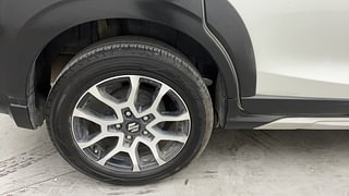 Used 2023 Maruti Suzuki XL6 Zeta AT Petrol Petrol Automatic tyres RIGHT REAR TYRE RIM VIEW