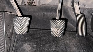 Used 2016 Hyundai Elite i20 [2014-2018] Sportz 1.4 CRDI Diesel Manual interior PEDALS VIEW
