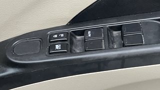 Used 2017 Maruti Suzuki Celerio VXI AMT Petrol Automatic top_features Power windows
