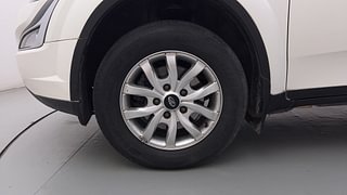 Used 2015 Mahindra XUV500 [2015-2018] W10 Diesel Manual tyres LEFT FRONT TYRE RIM VIEW