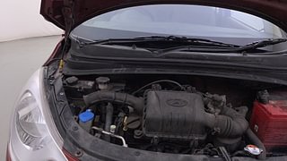 Used 2013 Hyundai i10 magna 1.1 Petrol Manual engine ENGINE RIGHT SIDE HINGE & APRON VIEW