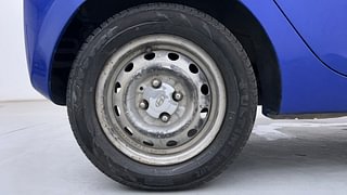 Used 2017 Hyundai Eon [2011-2018] Era + Petrol Manual tyres RIGHT REAR TYRE RIM VIEW