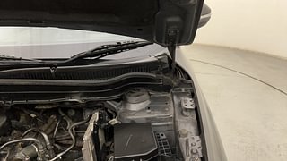 Used 2016 Maruti Suzuki Vitara Brezza [2016-2020] ZDi Plus Diesel Manual engine ENGINE LEFT SIDE HINGE & APRON VIEW