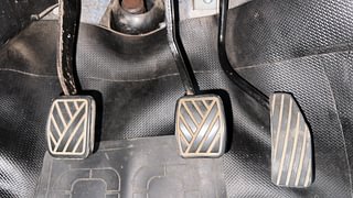 Used 2017 Maruti Suzuki Wagon R 1.0 [2013-2019] LXi CNG Petrol+cng Manual interior PEDALS VIEW
