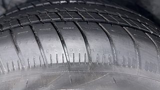 Used 2015 Ford Figo Aspire [2015-2019] Titanium1.5 TDCi Diesel Manual tyres LEFT FRONT TYRE TREAD VIEW