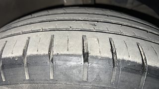 Used 2020 Maruti Suzuki Swift [2017-2021] ZXi Plus Petrol Manual tyres RIGHT FRONT TYRE TREAD VIEW