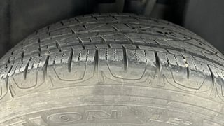 Used 2018 JEEP Compass [2017-2021] Limited 1.4 Petrol AT Petrol Automatic tyres LEFT REAR TYRE TREAD VIEW