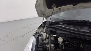 Used 2014 Maruti Suzuki Swift [2011-2017] ZXi Petrol Manual engine ENGINE RIGHT SIDE HINGE & APRON VIEW