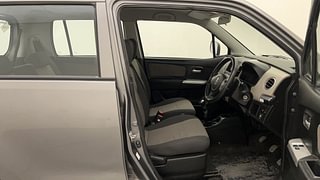 Used 2015 Maruti Suzuki Wagon R 1.0 [2013-2019] LXi CNG Petrol+cng Manual interior RIGHT SIDE FRONT DOOR CABIN VIEW