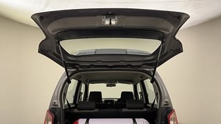 Used 2015 Maruti Suzuki Wagon R 1.0 [2013-2019] LXi CNG Petrol+cng Manual interior DICKY DOOR OPEN VIEW