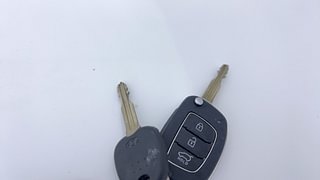 Used 2019 Hyundai Elite i20 [2018-2020] Sportz Plus CVT Petrol Automatic extra CAR KEY VIEW