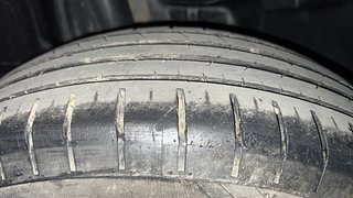 Used 2020 Maruti Suzuki Swift [2017-2021] ZXi Plus Petrol Manual tyres RIGHT REAR TYRE TREAD VIEW