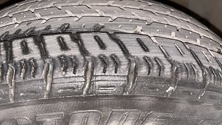 Used 2017 Hyundai Grand i10 [2017-2020] Asta 1.2 Kappa VTVT Petrol Manual tyres RIGHT FRONT TYRE TREAD VIEW