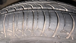 Used 2015 Hyundai i10 magna 1.1 Petrol Manual tyres LEFT FRONT TYRE TREAD VIEW