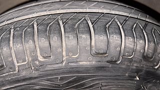 Used 2012 Hyundai i10 [2010-2016] Era Petrol Petrol Manual tyres LEFT FRONT TYRE TREAD VIEW