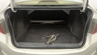 Used 2015 Honda City V Diesel Diesel Manual interior DICKY INSIDE VIEW
