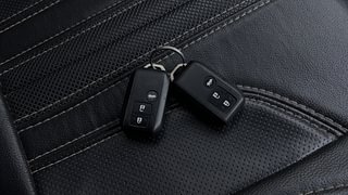Used 2017 Maruti Suzuki Dzire [2017-2020] ZXi Plus AMT Petrol Automatic extra CAR KEY VIEW