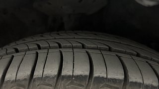 Used 2015 Honda City V Diesel Diesel Manual tyres RIGHT FRONT TYRE TREAD VIEW