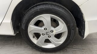Used 2015 Honda City V Diesel Diesel Manual tyres LEFT REAR TYRE RIM VIEW